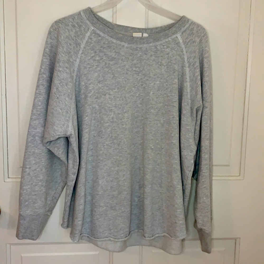 GAP ladies medium sweatshirt heather grey